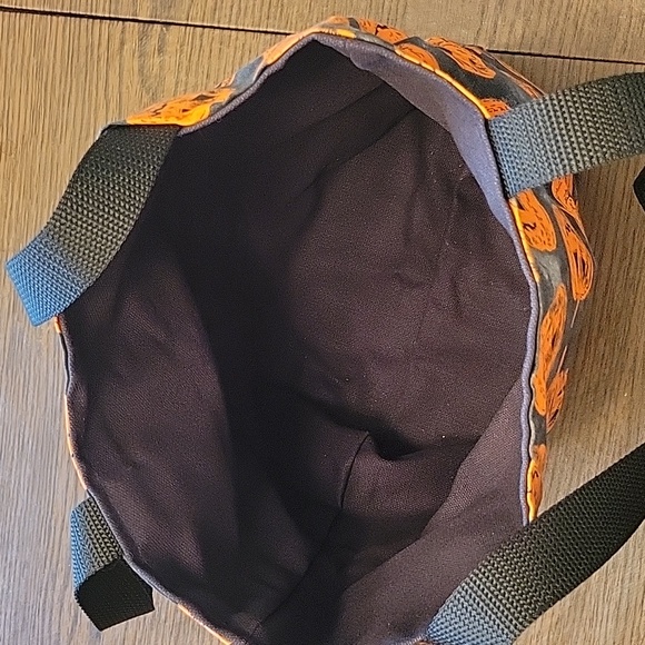 Halloween Theme Tote Bag New Never Used Sturdy Fabric & Handles 12"x12" - Picture 5 of 9